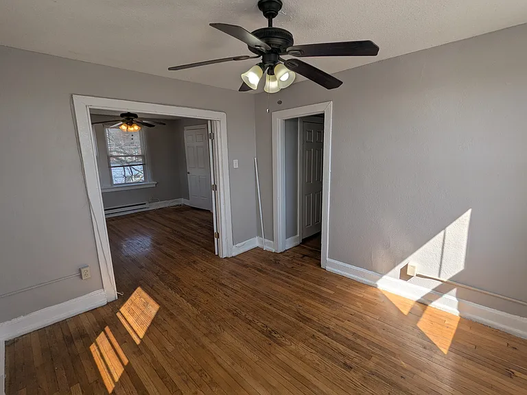 2604 Bellevue Ave #F — Photo 12