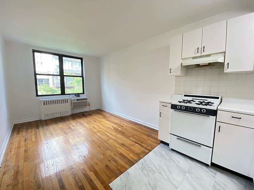 1st image of 319 W 22nd St APT 5C