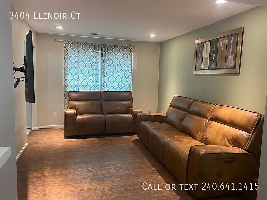 Beautiful 3 BR/1.5 BA Townhome in Bowie! — Photo 3