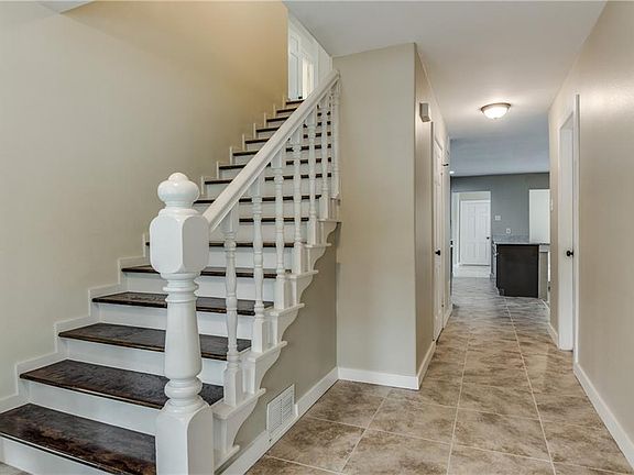 4th image of 1628 Canyon Oaks Dr