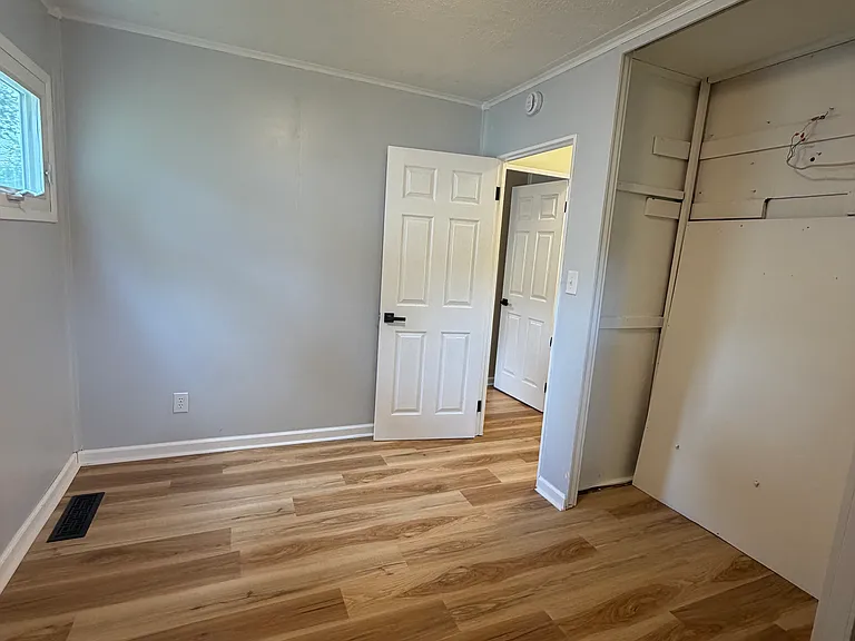 5003 Northfield Dr — Photo 9