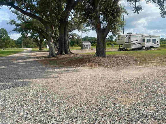 3rd image of 5103 Highway 90 W