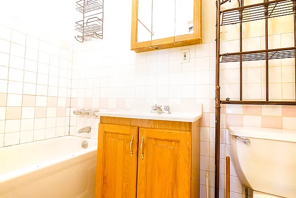 Rented by Living New York | media 7