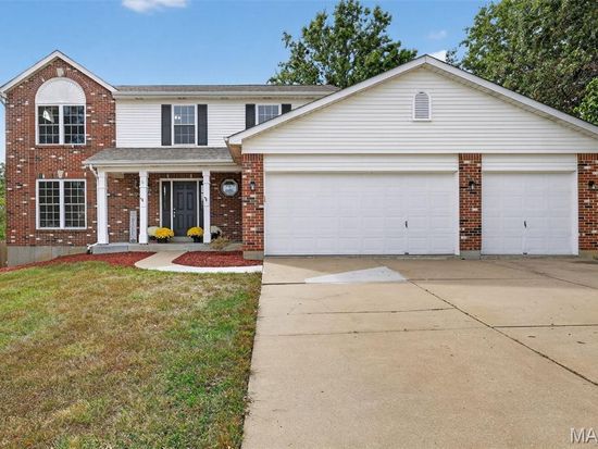 7284 Van Gogh Dr, Dardenne Prairie, MO 63368