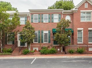 722 Parkham Ln, Raleigh, NC 27603