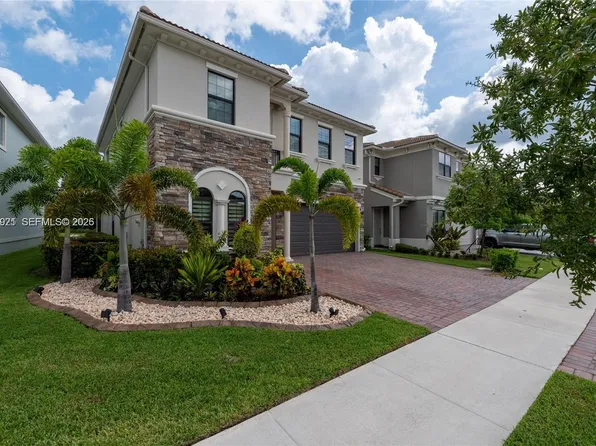 8475 NW 39th Ct, Coral Springs, FL 33065