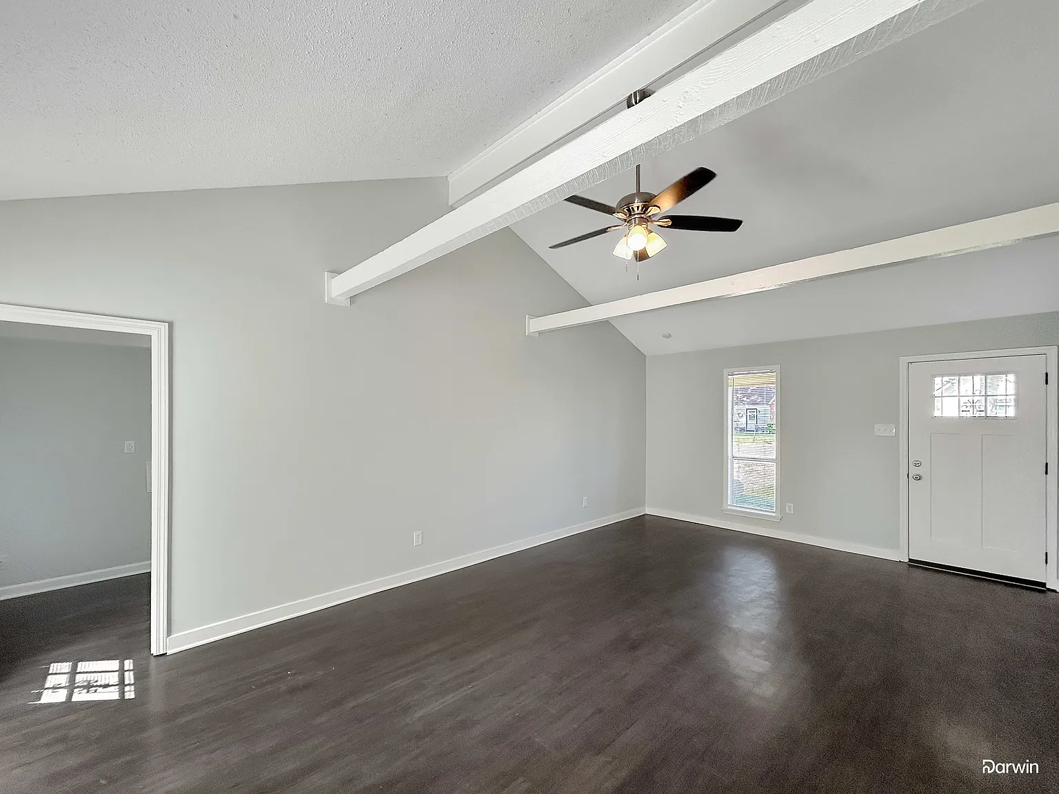 3 bed, 2.0 bath, 1210 sqft, $1,470 — Photo 3