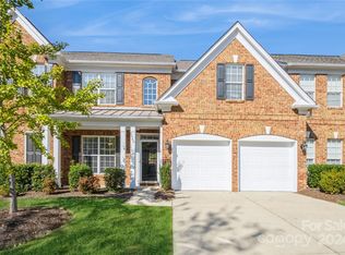 5066 Ashford Crest Ln, Charlotte, NC 28226