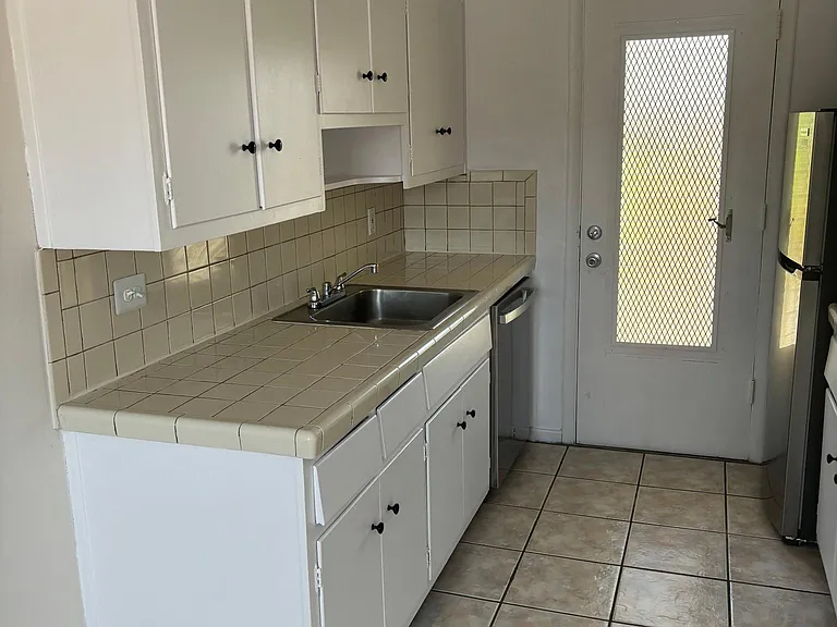 1252 S Alhambra Cir #3 — Photo 10