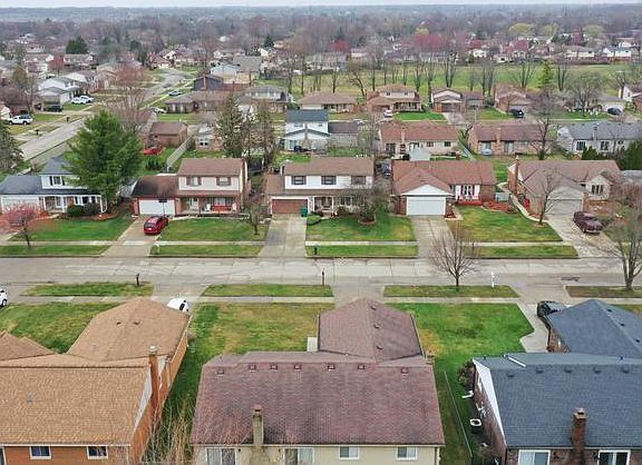 5th image of 47371 Chrys Rd