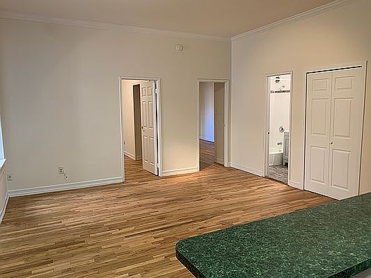 3rd image of 78 W 85th St APT 4A