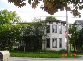 13790 Woodworth Rd, New Springfield, OH 44443