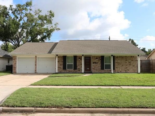 2427 Droxford Dr, Houston, TX 77008