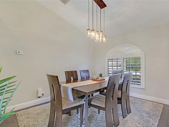 5th image of 1836 SE Gaskins Cir