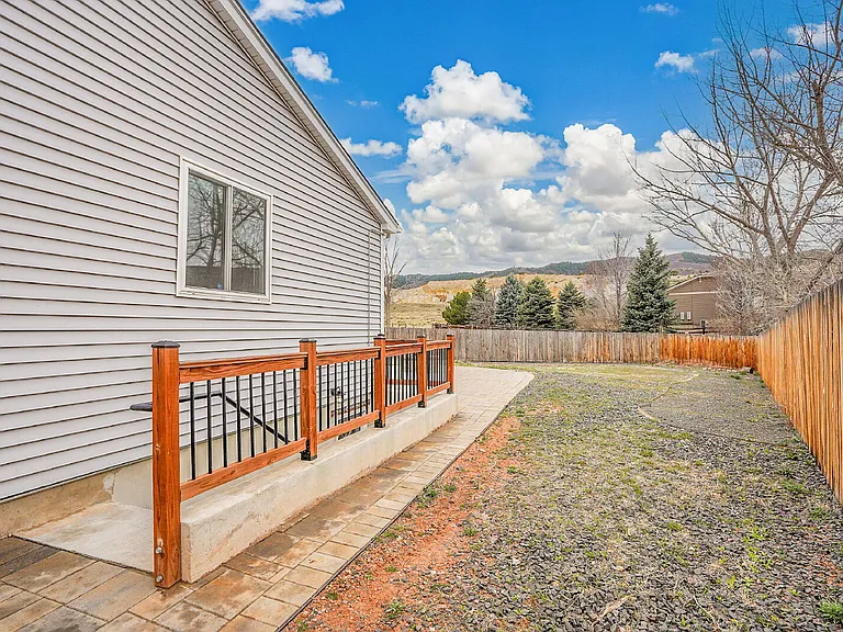8065 Eagleview Dr — Photo 47