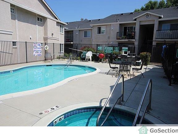 4th image of 30 Castlewood Dr APT 207