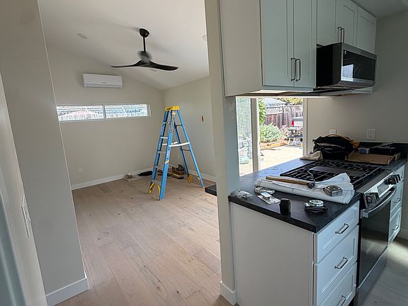 5th image of 116 Ellery St