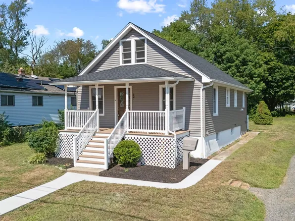 527 Buena Vista Ave, Maple Shade, NJ 08052