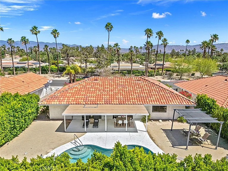 1489 E Francis Dr — Photo 48
