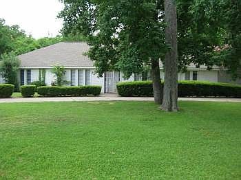 1st image of 8706 Pine Falls Dr