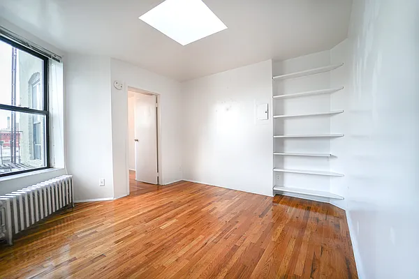 Rented by City Connections Realty | media 21