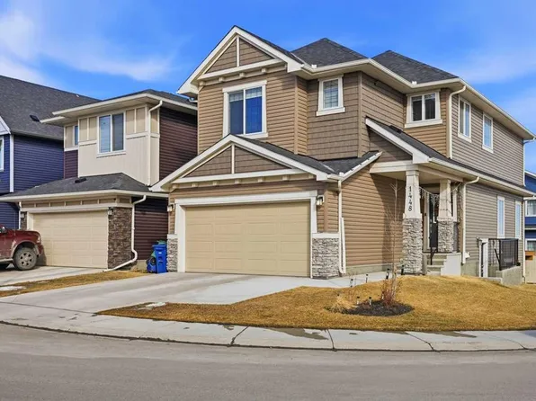 1448 W Bayview Point SW, Airdrie, AB T4B 5G3