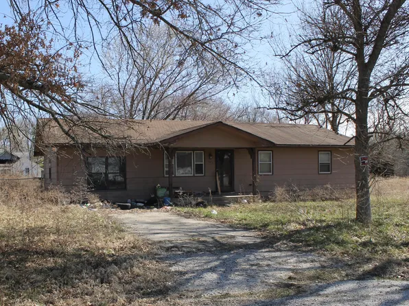602 S Sarah St, Humansville, MO 65674