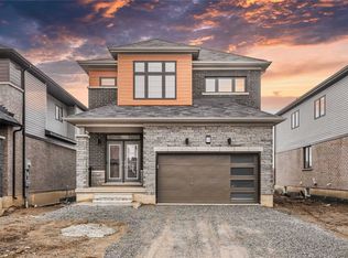 520 Barker Pkwy, Thorold, ON L2V0K1