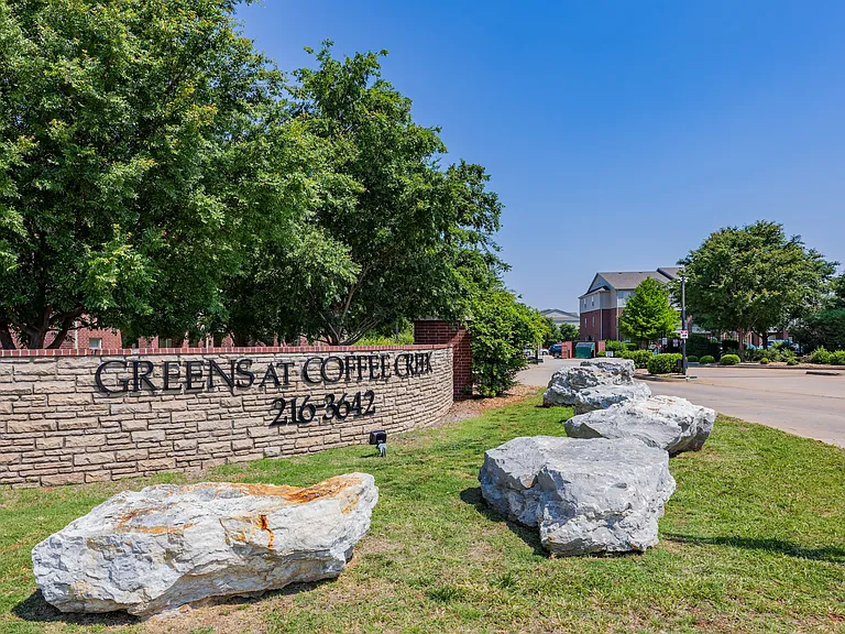 The Greens at Coffee Creek — Photo 14