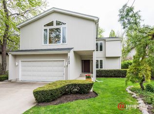3045 Keystone Rd, Northbrook, IL 60062