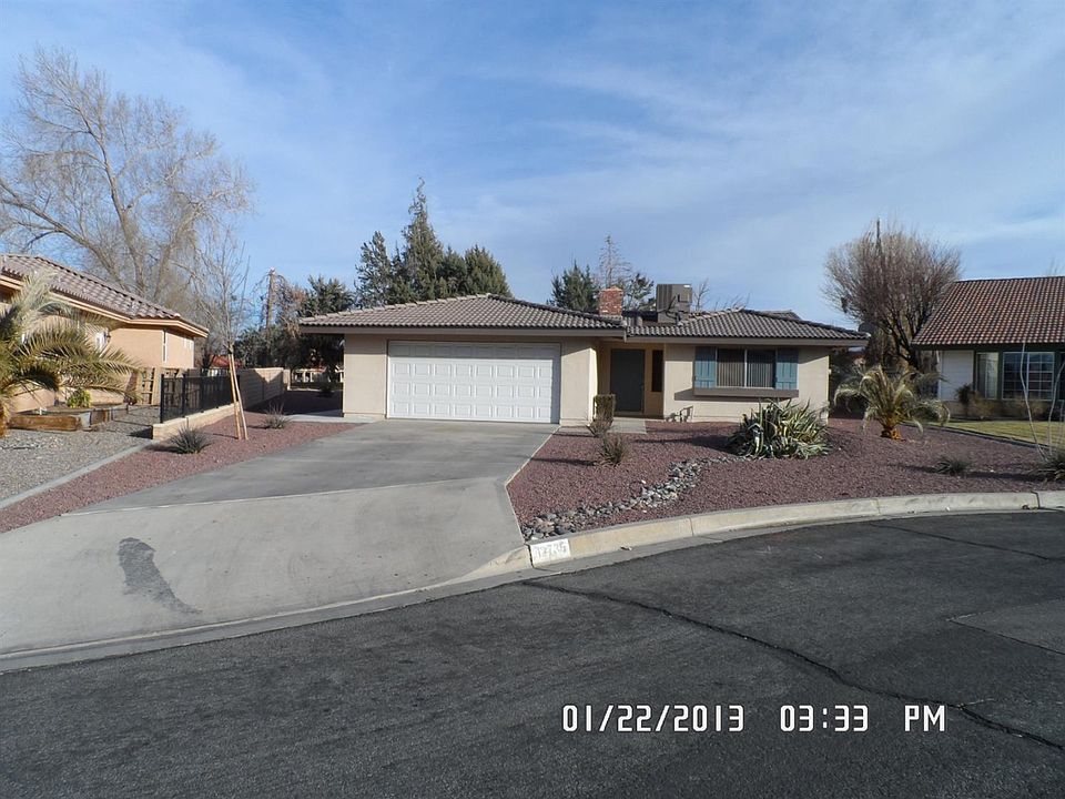 1st image of 12735 Golf Course Dr