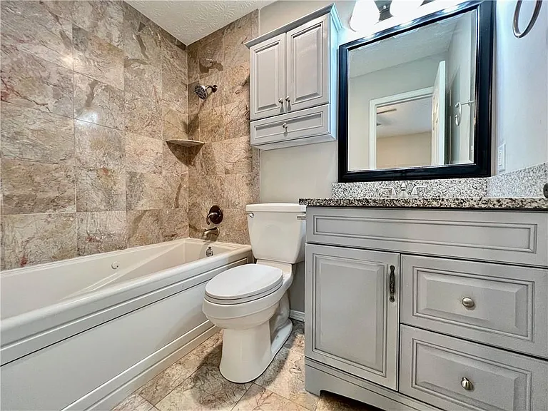 1502 Queen Anne Ct — Photo 14