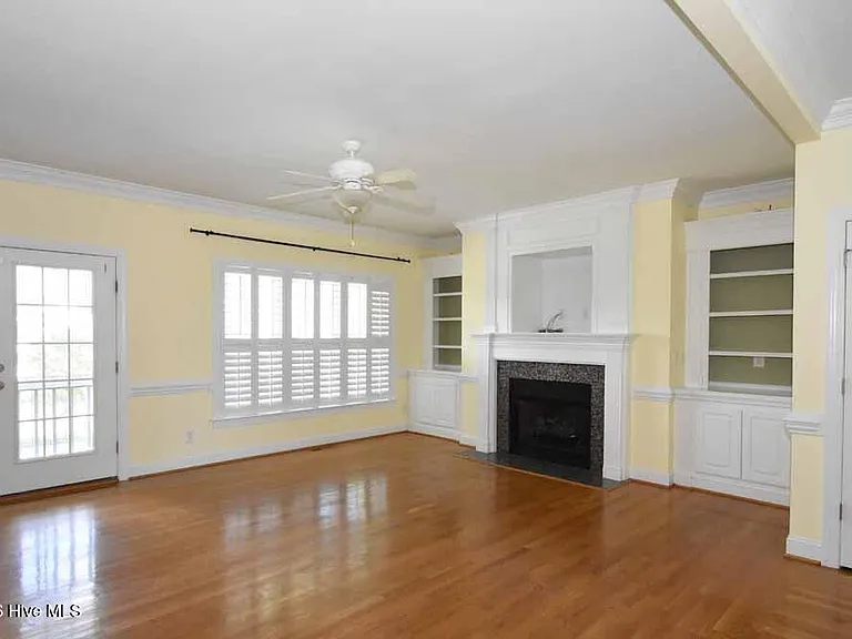 1129 Scarlet Oak Dr — Photo 9