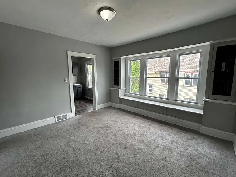 13616 Coit Rd — Photo 3