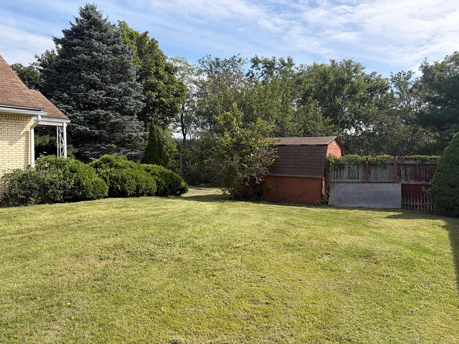 609 Garfield Ave — Photo 4