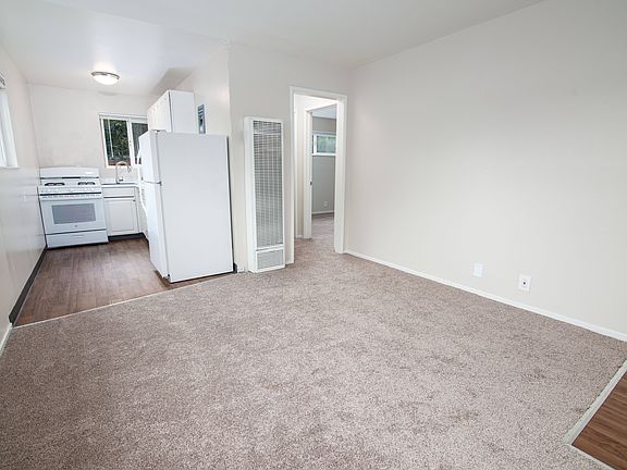 Marlboro Manor Vacant apartment living room and kitchen