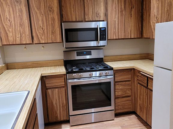 Samsung range and microwave