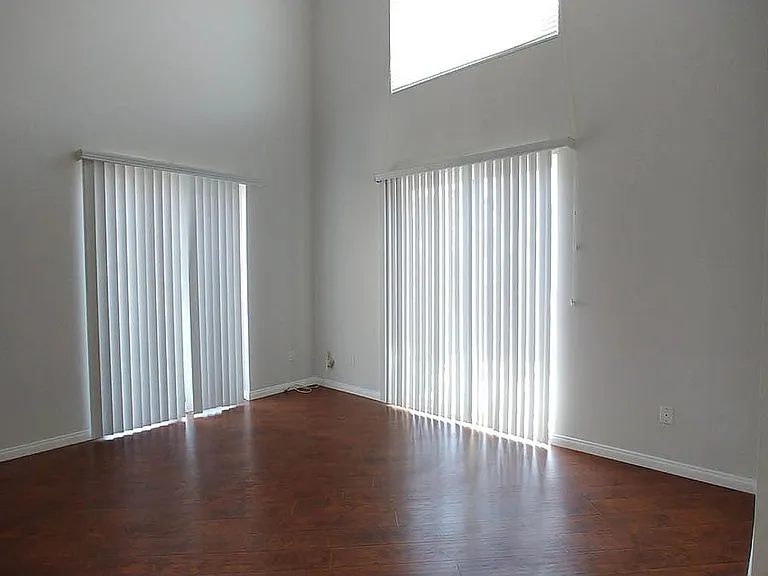 Almeria Townhomes — Photo 169
