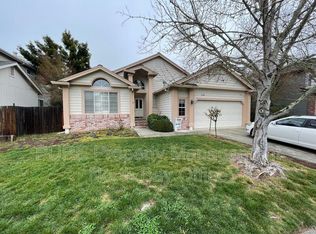 119 Hop Ranch Rd, Santa Rosa, CA 95403