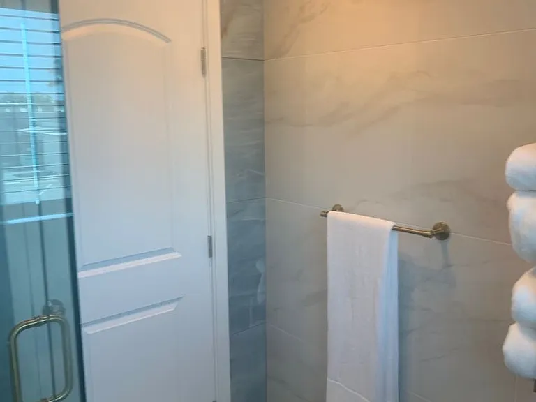 2437 E Main St — Photo 10