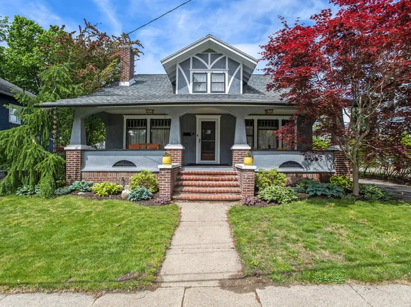 410 Elizabeth St, Albion, MI 49224