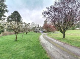 13609 217th Ave SE, Issaquah, WA 98027