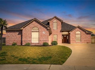1011 Black Diamond Ct, Portland, TX 78374