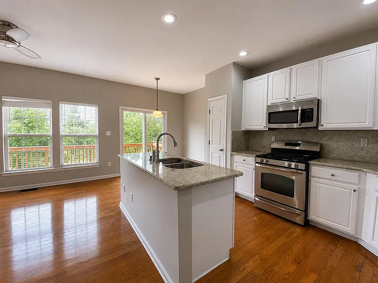 21002 Kittanning Ln — Photo 11