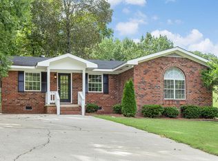 7021 Snow Hill Rd, Ooltewah, TN 37363