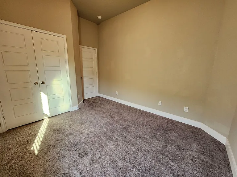 1221 Old FM 306 — Photo 13