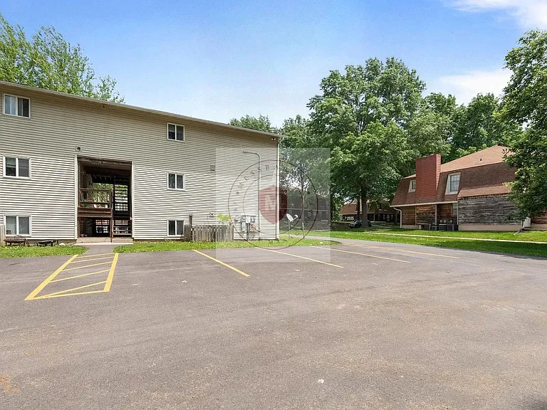 216 NW Vesper St — Photo 14