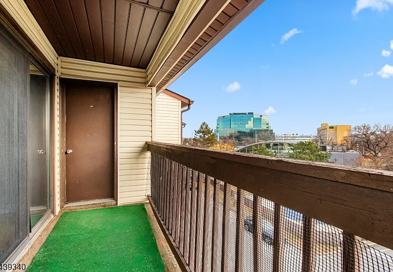 33 Green Valley Ct — Photo 18