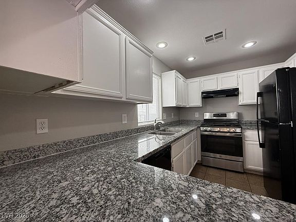 3rd image of 2105 William Holden Ct