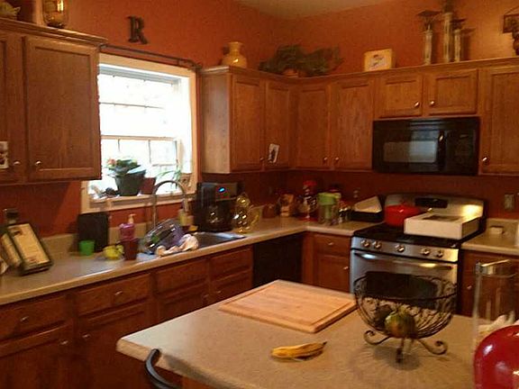 3rd image of 4100 Jackie Dr
